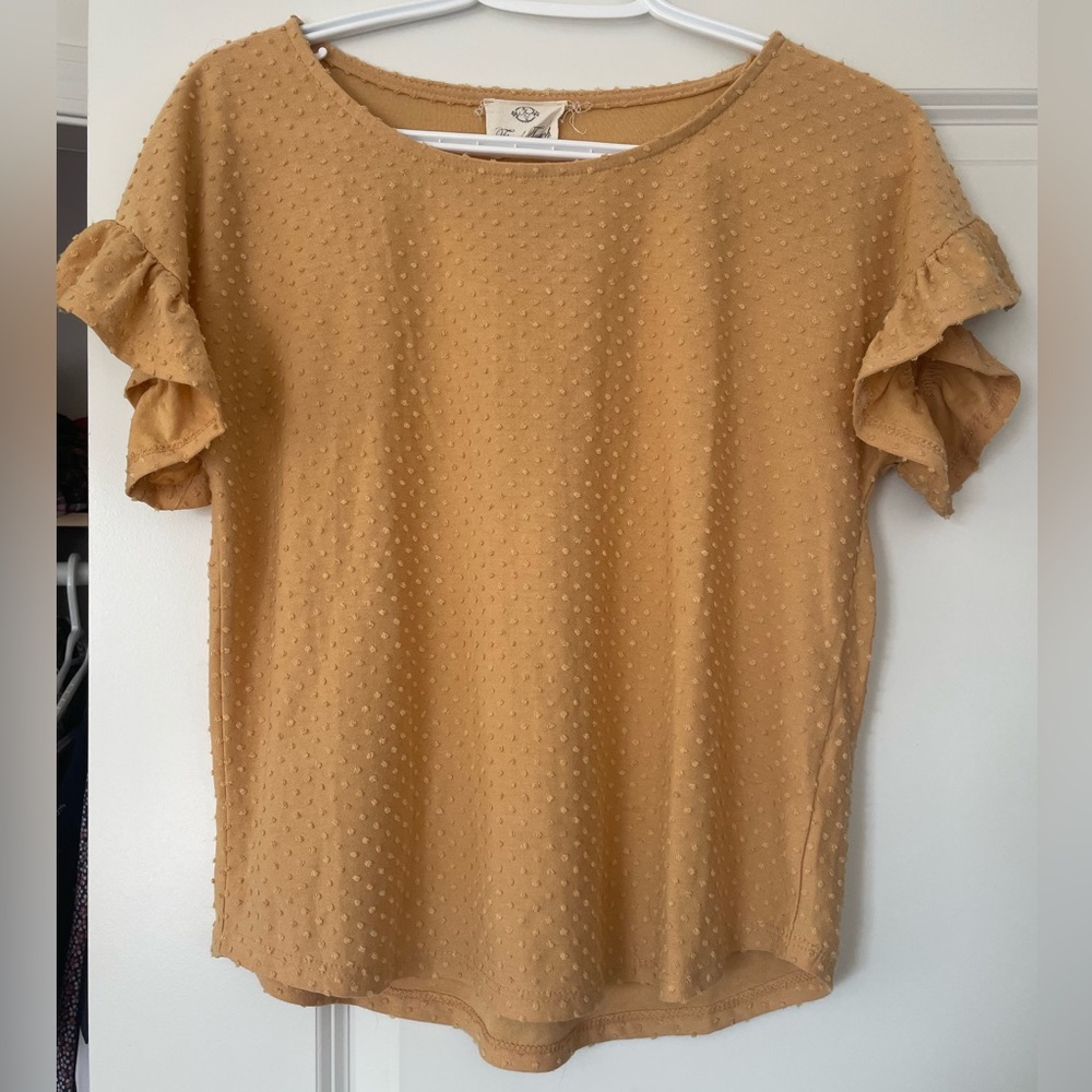 Final Touch size small yellow textured flutter sleeve top